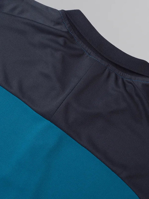 Men Colorblock Slim Fit Polo T-shirt with TECHNO COOL+