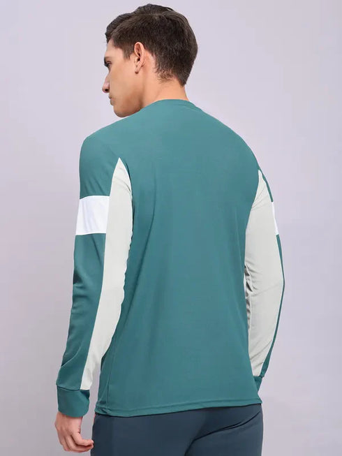 Men Colorblock Slim Fit Crew Neck T-shirt with TECHNOLITE
