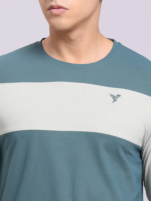 Men Colorblock Slim Fit Crew Neck T-shirt with TECHNOLITE