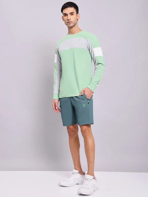 Men Colorblock Slim Fit Crew Neck T-shirt with TECHNOLITE