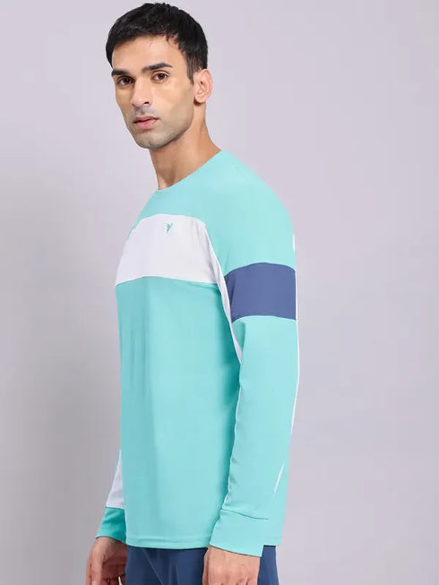 Men Colorblock Slim Fit Crew Neck T-shirt with TECHNOLITE