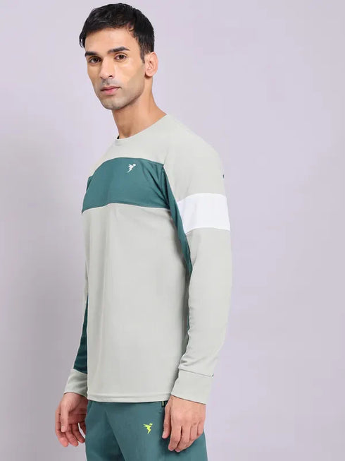 Men Colorblock Slim Fit Crew Neck T-shirt with TECHNOLITE