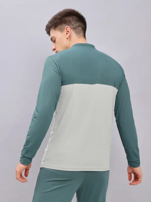 Men Colorblock Slim Fit Polo T-shirt with MATPIQ