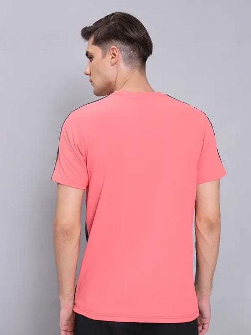 Men Colorblock Slim Fit Crew Neck T-shirt with MATPIQ