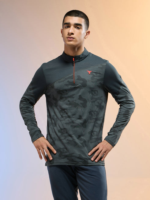 Men Jacquard Slim Fit Mock Neck T-shirt with TECHNO COOL+