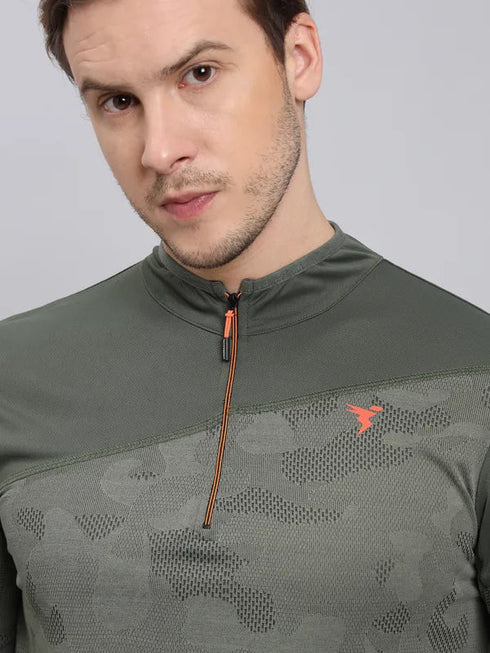 Men Jacquard Slim Fit Mock Neck T-shirt with TECHNO COOL+