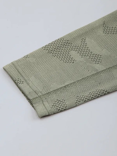 Men Jacquard Slim Fit Mock Neck T-shirt with TECHNO COOL+