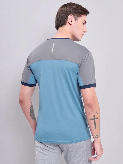 Men Colorblock Slim Fit Crew Neck T-shirt with TECHNO COOL+