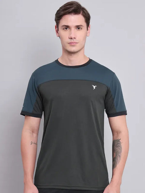Men Colorblock Slim Fit Crew Neck T-shirt with TECHNO COOL+