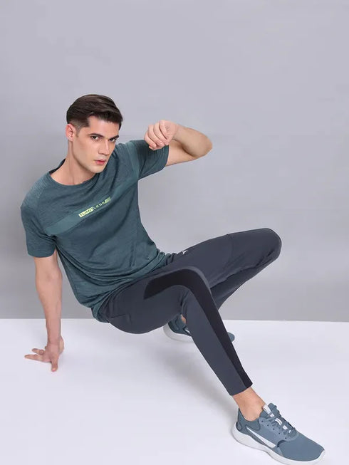 Men Melange Slim Fit Crew Neck T-shirt with TECHNO COOL+