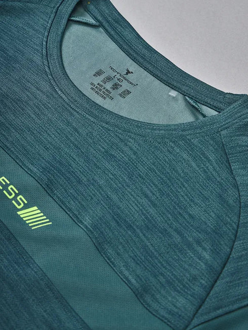 Men Melange Slim Fit Crew Neck T-shirt with TECHNO COOL+