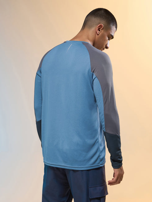 Men Colorblock Slim Fit Crew Neck T-shirt with TECHNO COOL+