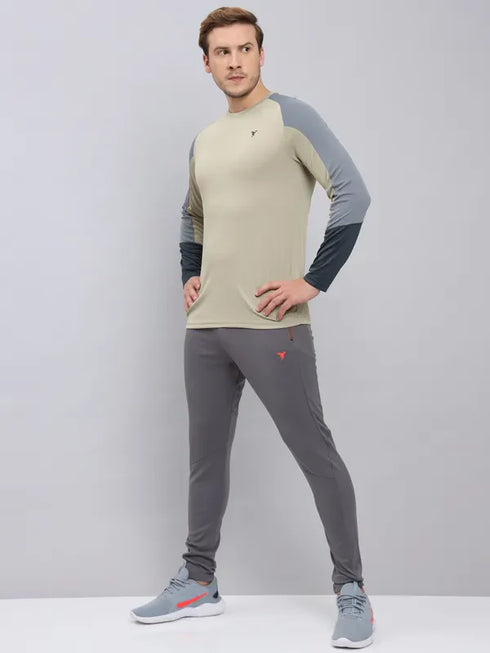 Men Colorblock Slim Fit Crew Neck T-shirt with TECHNO COOL+