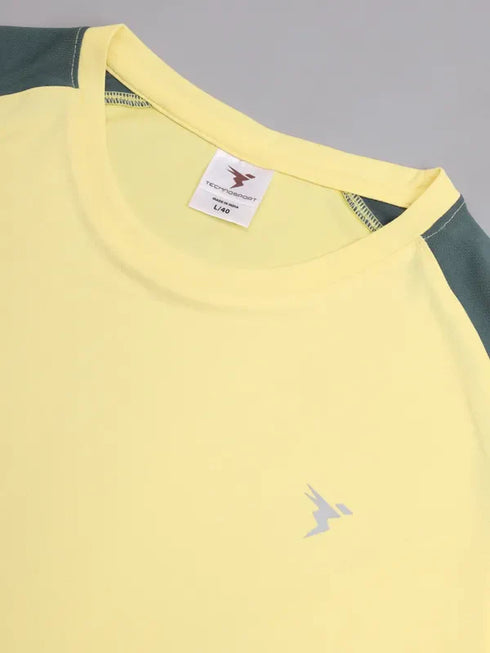 Men Colorblock Slim Fit Crew Neck T-shirt with TECHNO COOL+