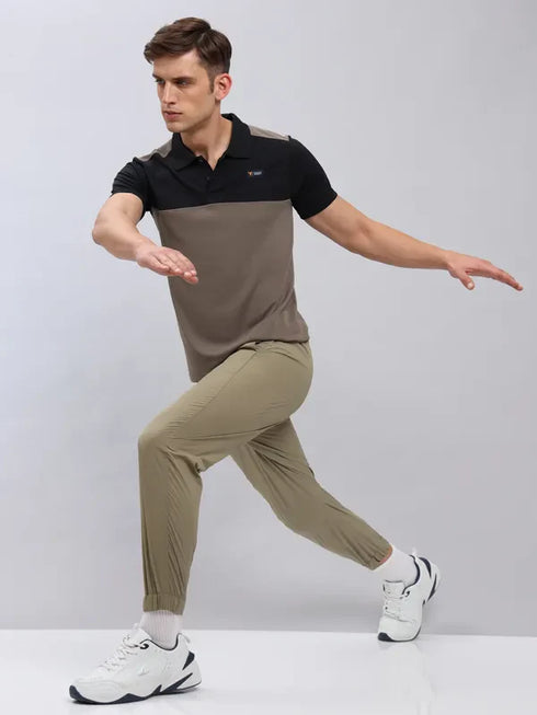 Men Colorblock Slim Fit Polo T-shirt with TECHNO COOL+