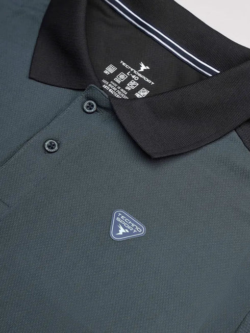 Men Colorblock Slim Fit Polo T-shirt with TECHNO COOL+