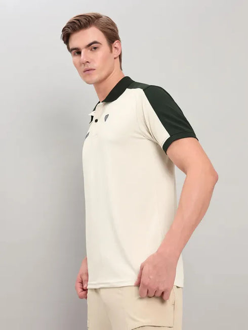 Men Colorblock Slim Fit Polo T-shirt with TECHNO COOL+