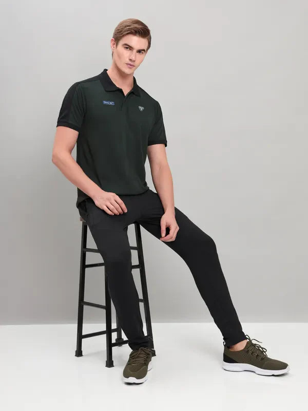 Men Colorblock Slim Fit Polo T-shirt with TECHNO COOL+