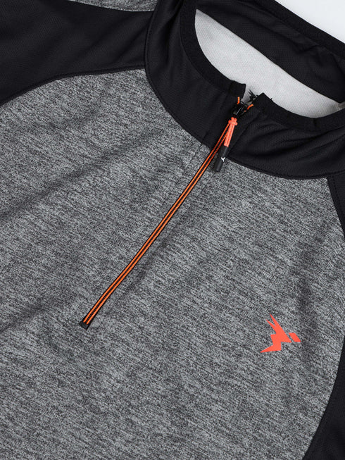 Men Melange Slim Fit Mock Neck T-shirt with TECHNO COOL+
