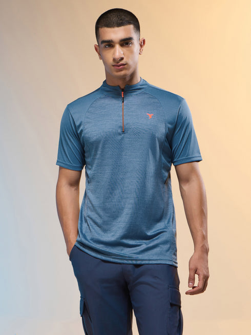 Men Melange Slim Fit Mock Neck T-shirt with TECHNO COOL+