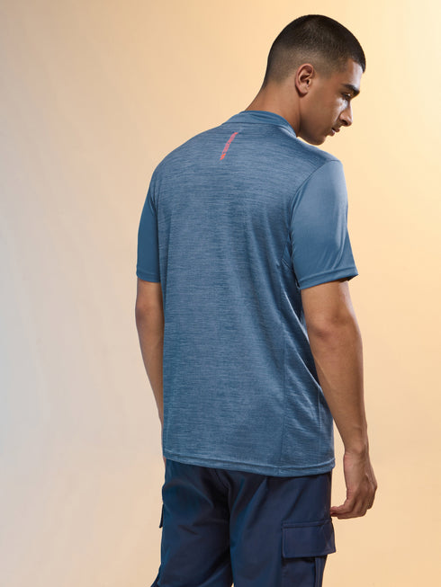 Men Melange Slim Fit Mock Neck T-shirt with TECHNO COOL+