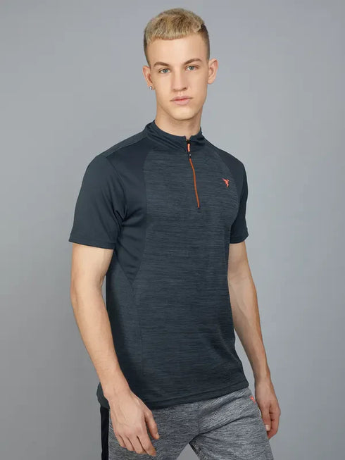 Men Melange Slim Fit Mock Neck T-shirt with TECHNO COOL+