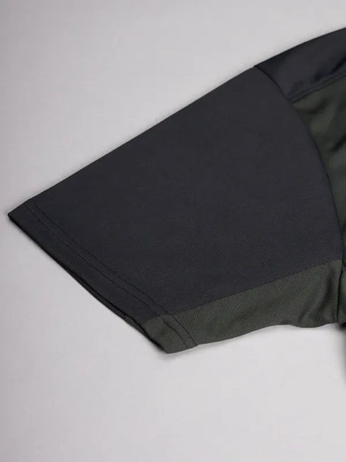 Men Colorblock Slim Fit Crew Neck T-shirt with TECHNO COOL+
