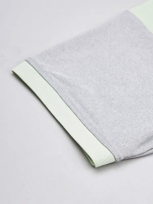Men Colorblock Slim Fit Polo T-shirt with MATPIQ
