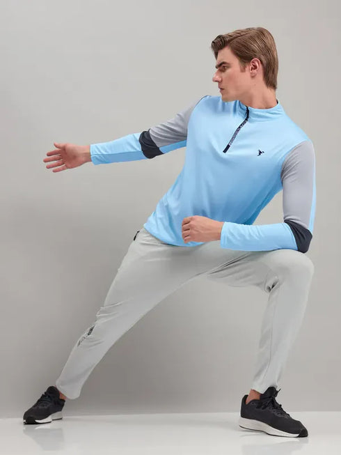 Men Colorblock Slim Fit Mock Neck T-shirt with TECHNO COOL+