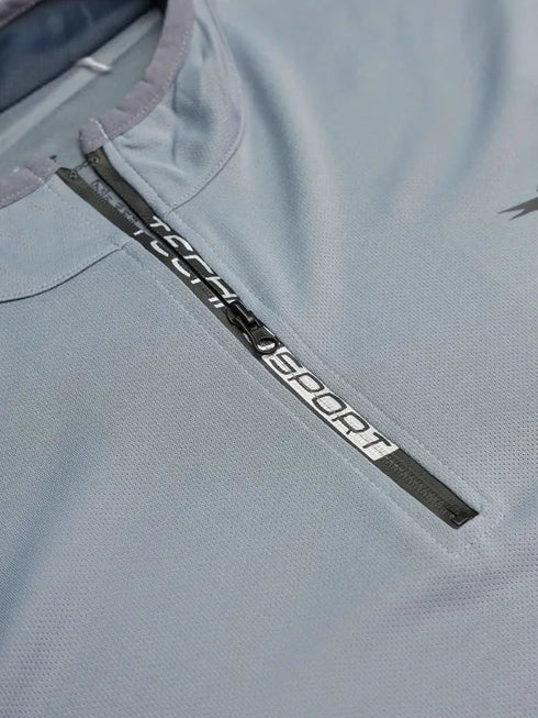 Men Colorblock Slim Fit Mock Neck T-shirt with TECHNO COOL+