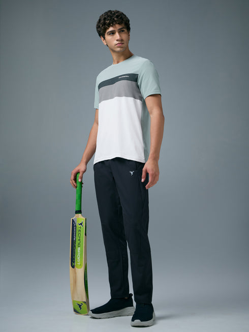 Men Colorblock Slim Fit Crew Neck T-shirt with MATPIQ