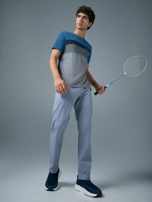 Men Colorblock Slim Fit Crew Neck T-shirt with MATPIQ