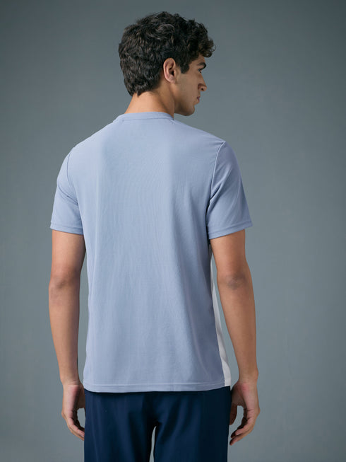 Men Colorblock Slim Fit Crew Neck T-shirt with MATPIQ