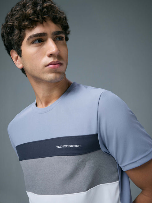 Men Colorblock Slim Fit Crew Neck T-shirt with MATPIQ