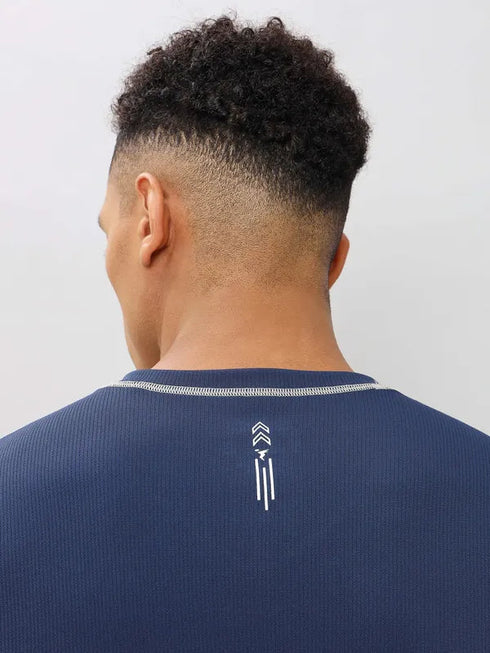 Men Solid Slim Fit V Neck T-shirt with TECHNO COOL+