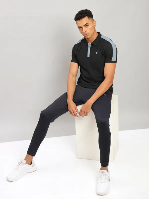 Men Colorblock Slim Fit Polo T-shirt with MATPIQ