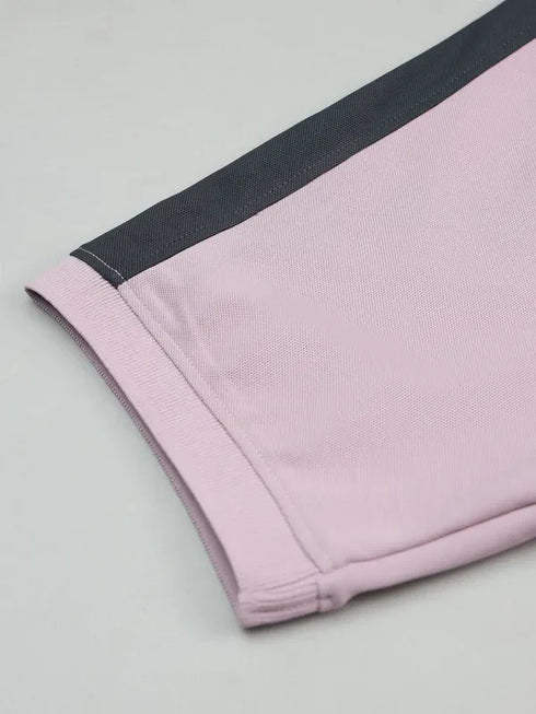 Men Colorblock Slim Fit Polo T-shirt with MATPIQ