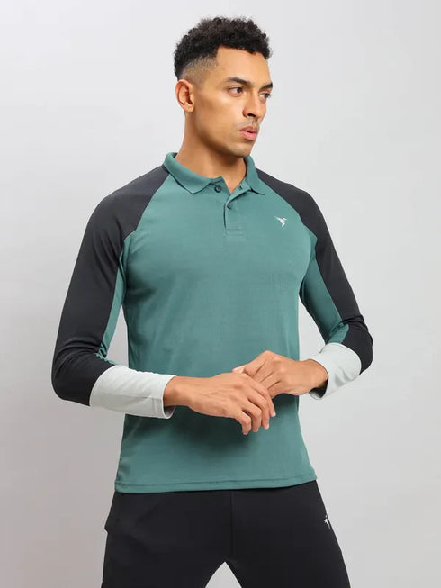 Men Colorblock Slim Fit Polo T-shirt with TECHNO COOL+