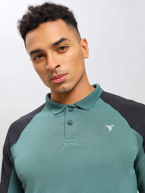 Men Colorblock Slim Fit Polo T-shirt with TECHNO COOL+