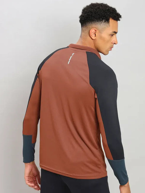 Men Colorblock Slim Fit Polo T-shirt with TECHNO COOL+