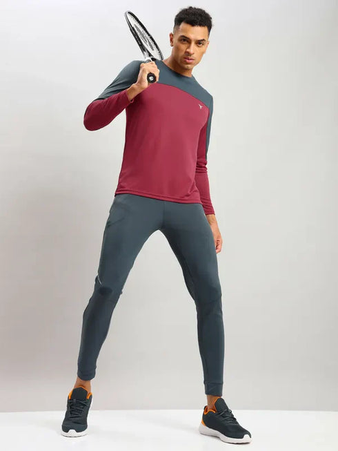 Men Colorblock Slim Fit Crew Neck T-shirt with TECHNO COOL+