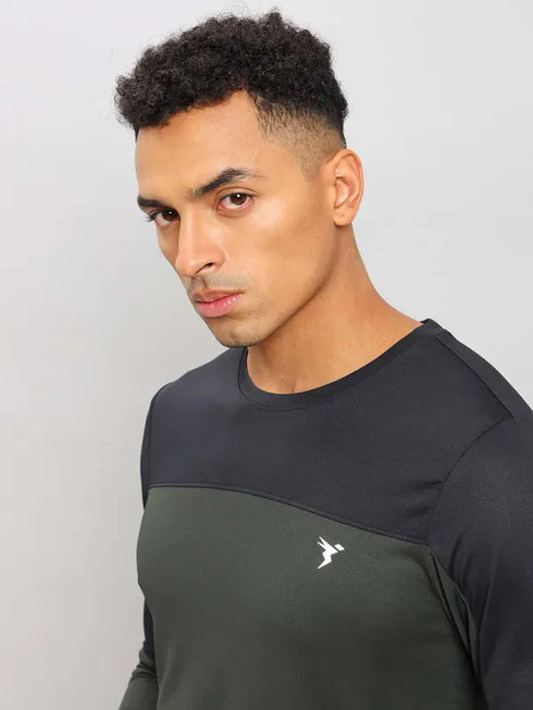 Men Colorblock Slim Fit Crew Neck T-shirt with TECHNO COOL+