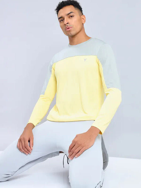 Men Colorblock Slim Fit Crew Neck T-shirt with TECHNO COOL+