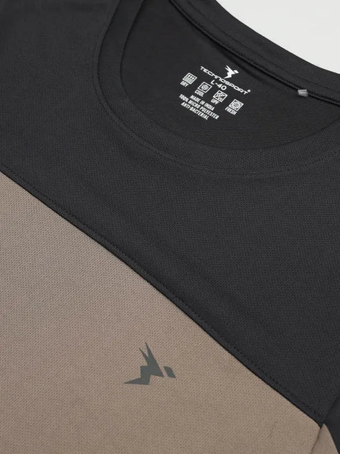 Men Colorblock Slim Fit Crew Neck T-shirt with TECHNO COOL+