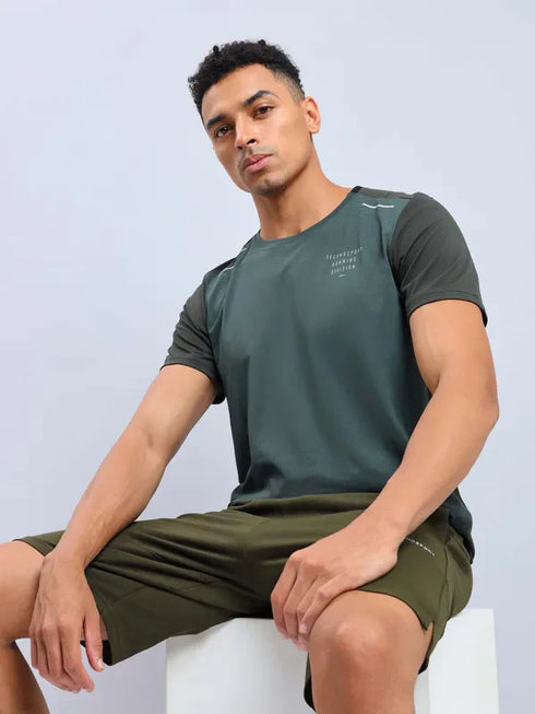 Men Solid Slim Fit Crew Neck T-shirt with ELASTO PLUS