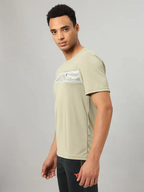 Men Printed Slim Fit Crew Neck T-shirt with TECHNO COOL+