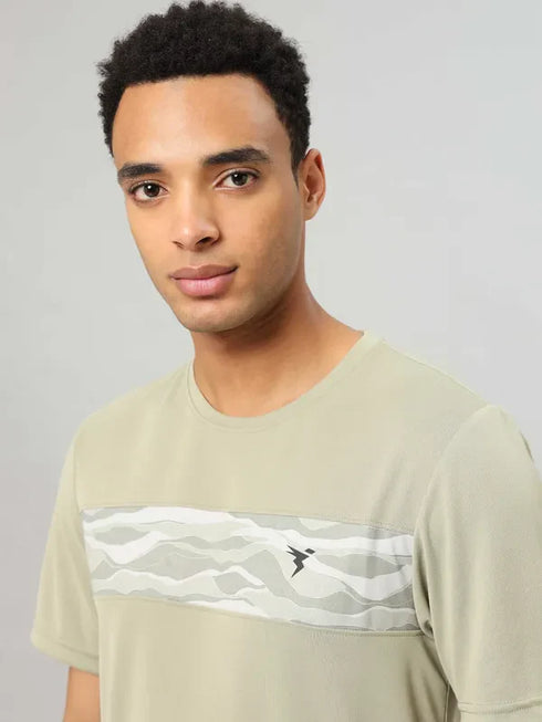 Men Printed Slim Fit Crew Neck T-shirt with TECHNO COOL+