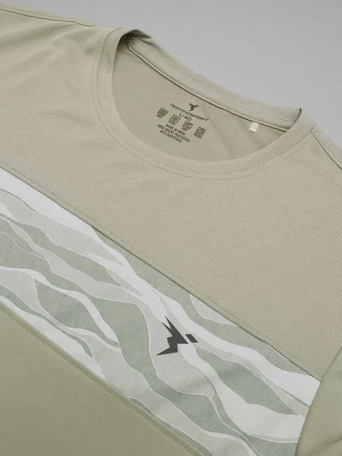 Men Printed Slim Fit Crew Neck T-shirt with TECHNO COOL+
