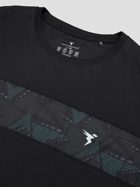 Men Printed Slim Fit Crew Neck T-shirt with TECHNO COOL+