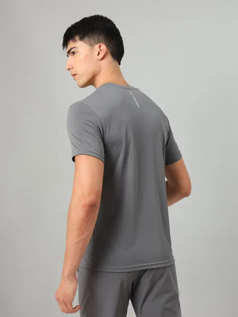 Men Printed Slim Fit Crew Neck T-shirt with TECHNO COOL+